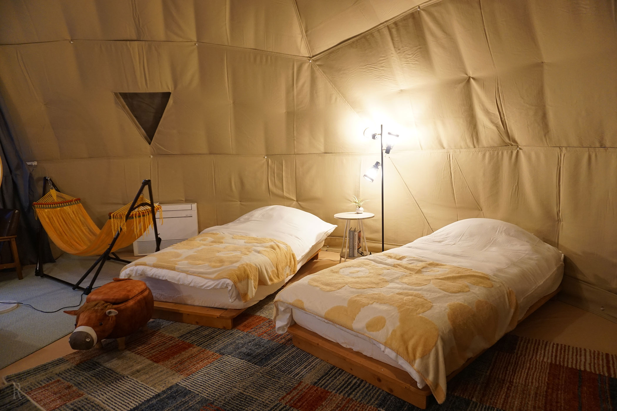 ドームテント室内